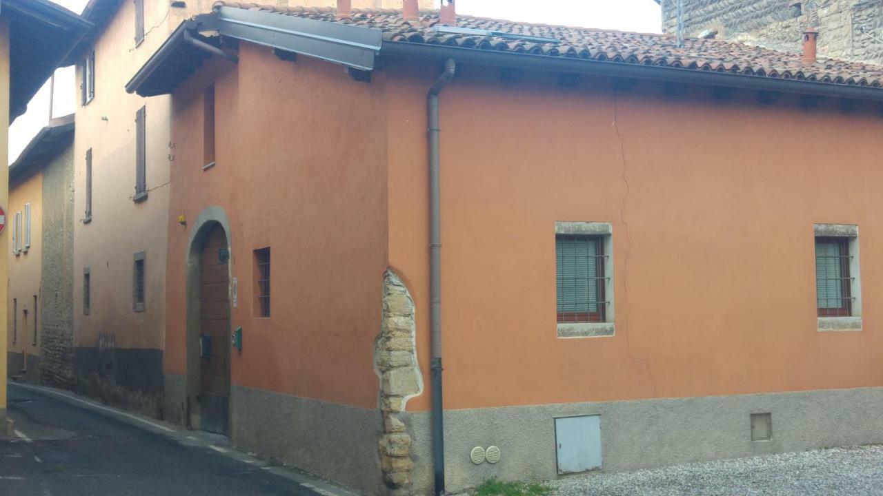 Borghello 2Level Airport Apartment Bergamo Exterior photo